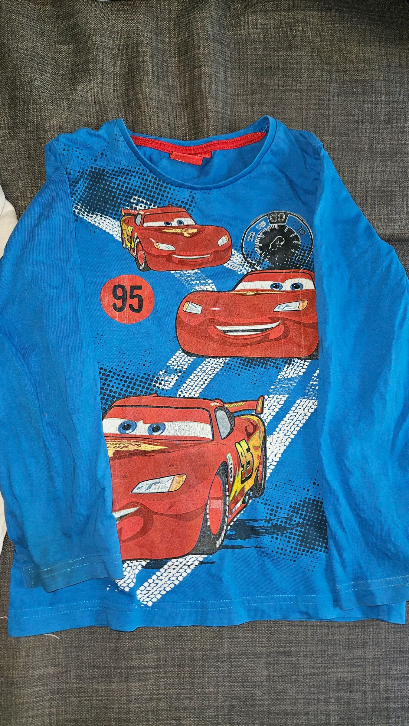 Lote de camiseta de coches de 8 años en buen estado – photo 5
